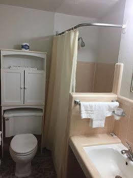 Townhouse Motel Guthrie Екстер'єр фото