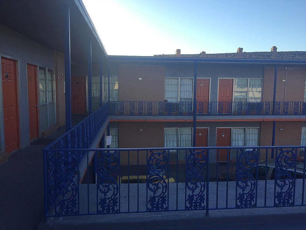 Townhouse Motel Guthrie Екстер'єр фото